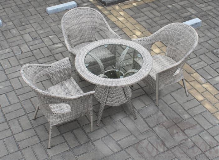 Outdoor table and chair,bold metal frame + PE rattan + tempered glass,φ80*72cm