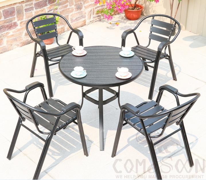 Outdoor plastic wood table and chair