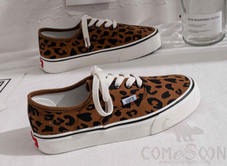 Canvas shoes-35-40 size