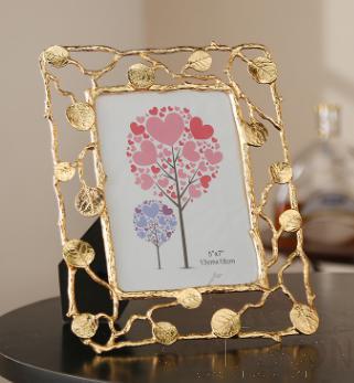 Photo frame