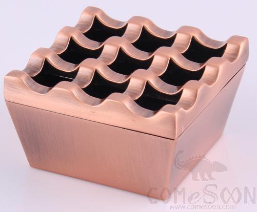 9-Hole Zinc Alloy Ashtray，Copper，L71*W71*H45mm