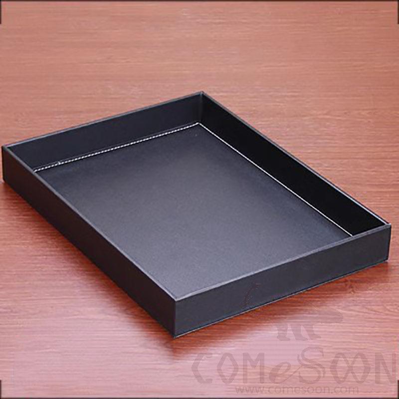 Rectangular storage tray，
Leather，
L335*W255*H45mm