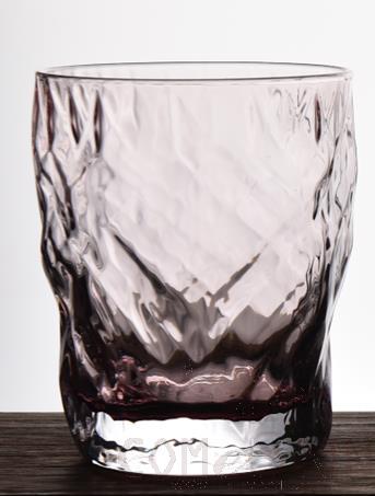 BAER Crystal Dyson Mug, 320ml, Height: 10.4cm
Caliber: 8.3cm Base: 6.7cm
