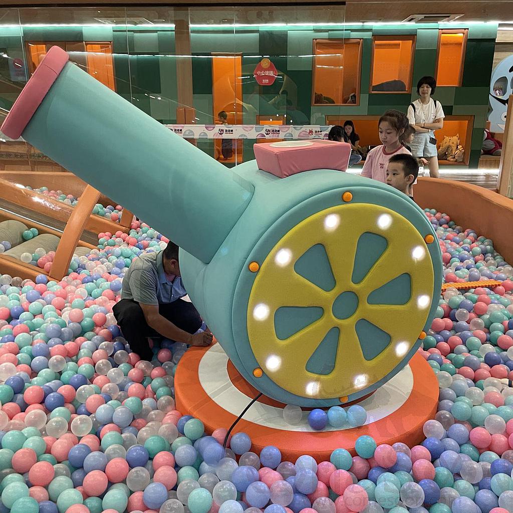 Ocean Ball Machine