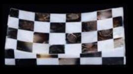 S2-Square of black and white shell soap dish